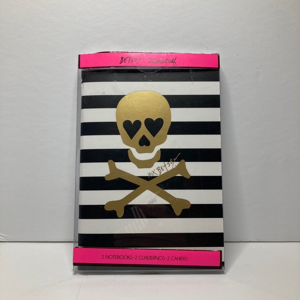 NEW Betsey Johnson Skull And Cross Bones Notebook
